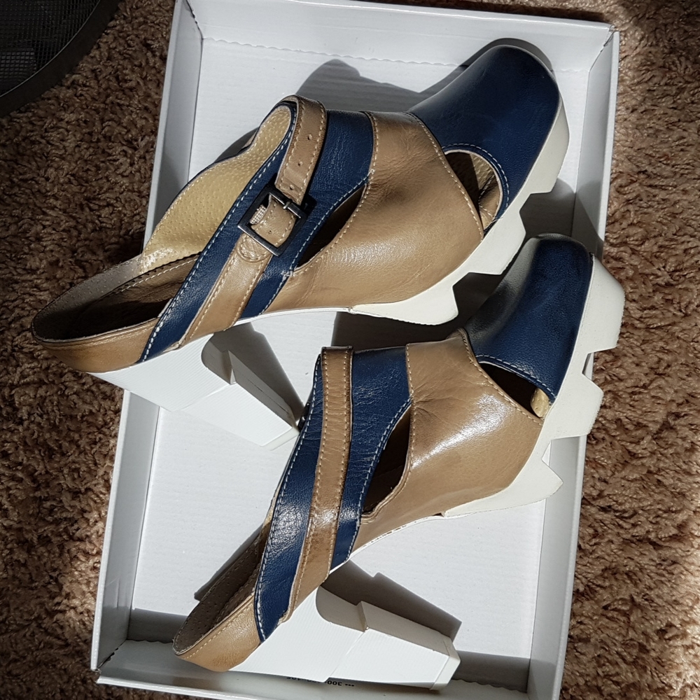 Prophecy high heels, size 38, navy and taupe